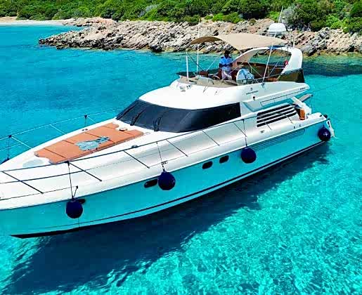 THE QUEEN Bodrum 12 kişi kapasiteli Motoryacht